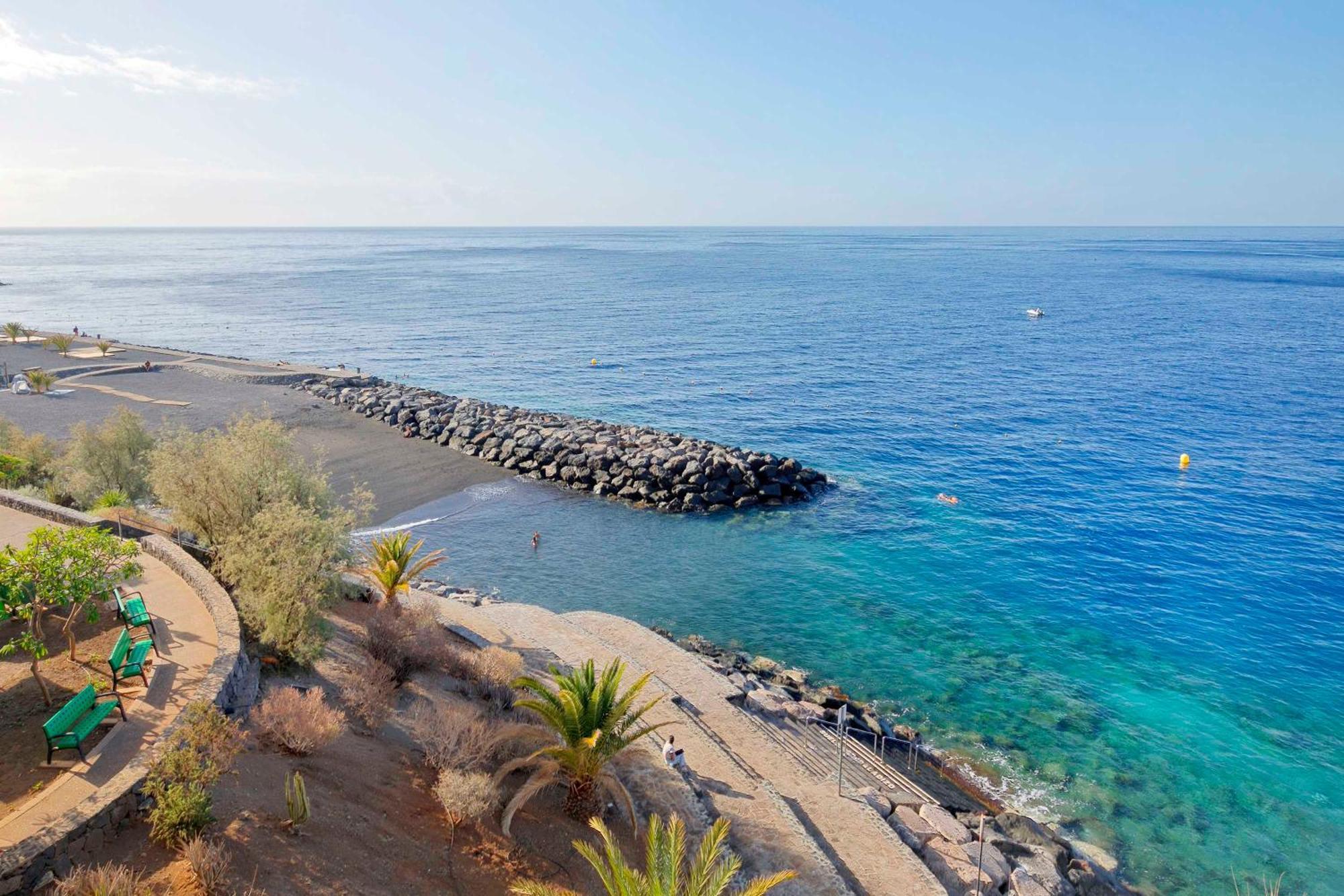 Apartment Beachfront Seaview Oasis *