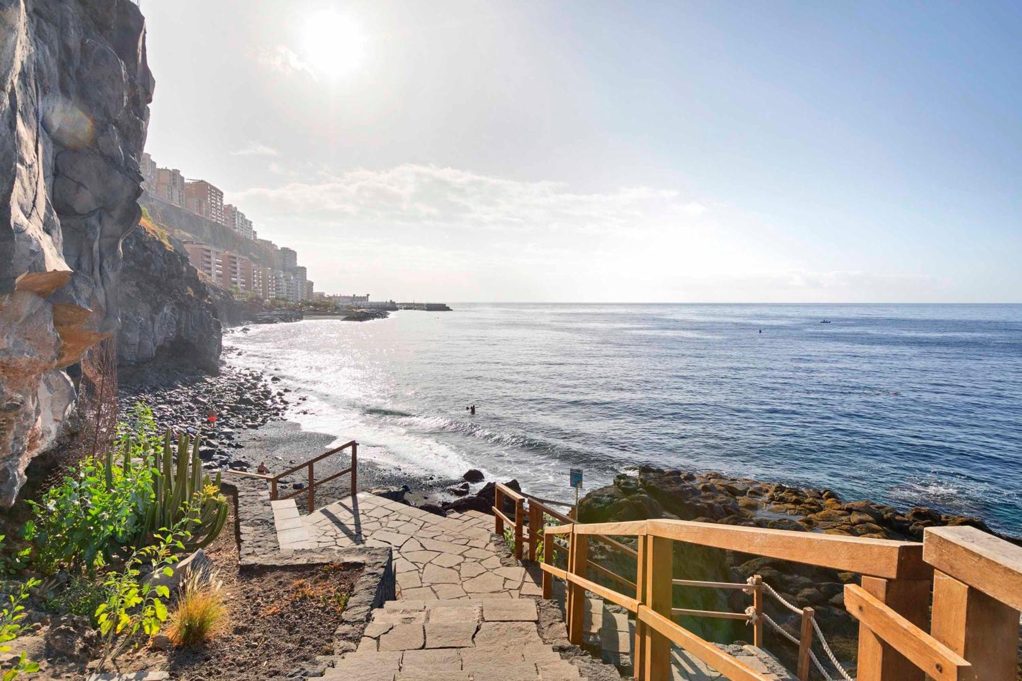 Apartment Beachfront Seaview Oasis *